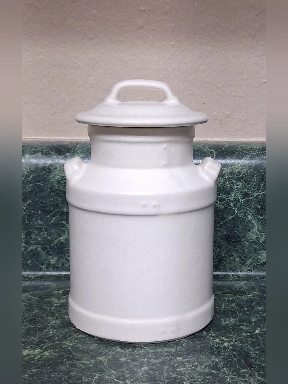 Vintage McCoy Pottery White Milk Can With Lid 330 **NICE **